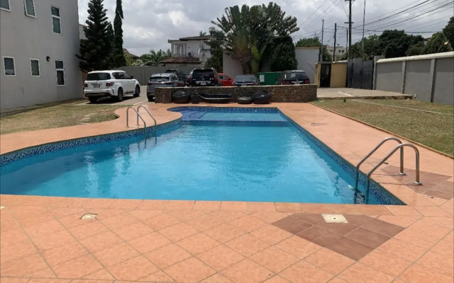 Remarkable 2-bed Apartment in Accra