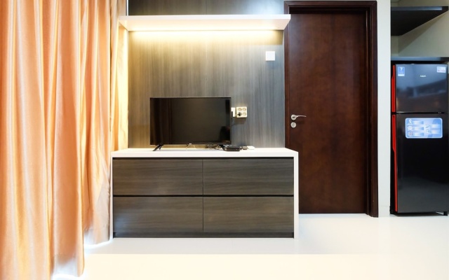 Best Price 1BR Brooklyn Apartment near IKEA Alam Sutera by Travelio – Guest Rooms – South Tangerang