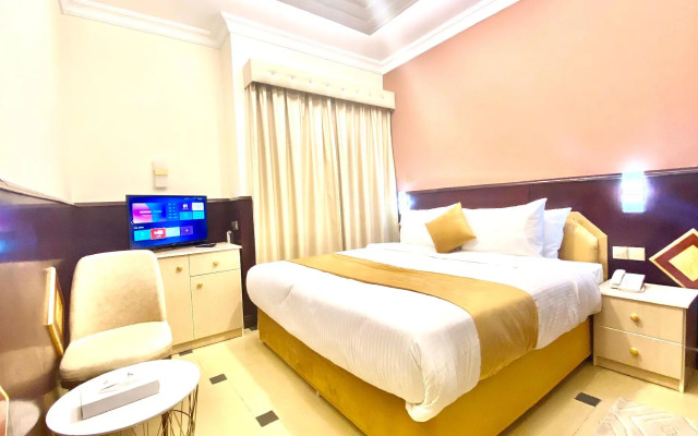 Concorde Inn Hotel