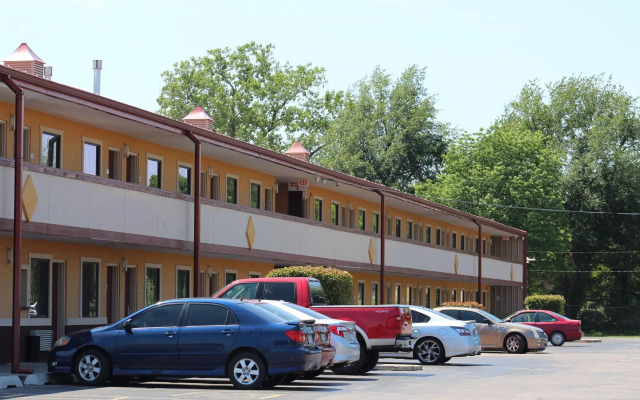 Motel 6 Oklahoma City, OK - Frontier City