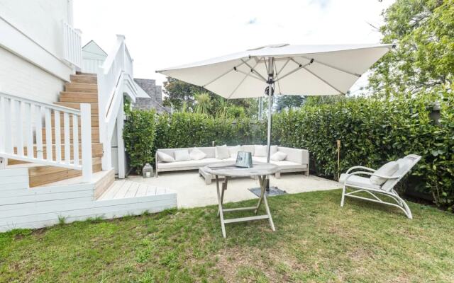 Stunning and Modern 4 Bedroom Townhouse Near Kohi Beach