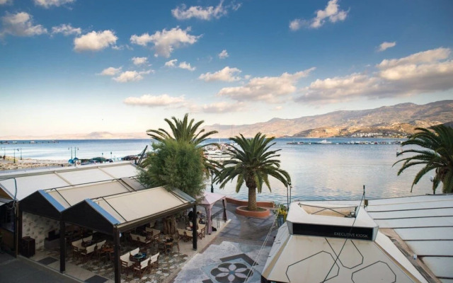 Seafront Own Ouse - Sleeps 6 - 5min Walk To the Beach