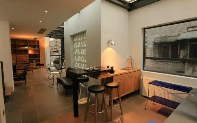 Chongdeli Zhuxia Hotel