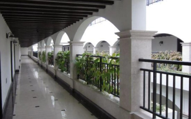 Zhonghui Hotel