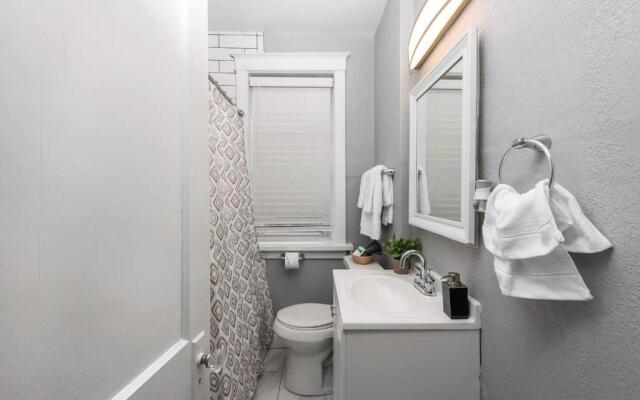 Charming & Historic 1br