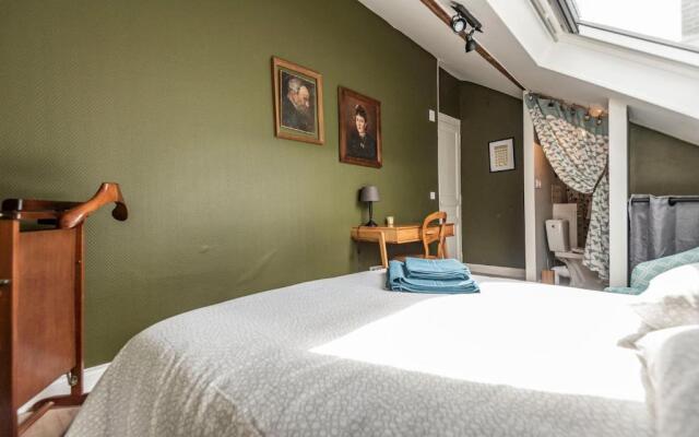 Suite Monopole F1 - Reims centre ville