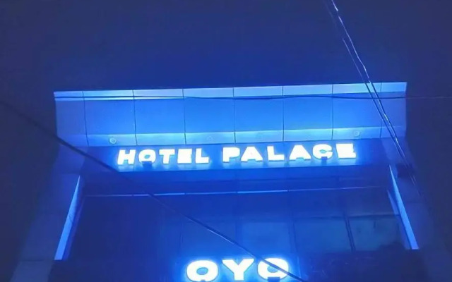 Oyo 703186 Palace Hotel