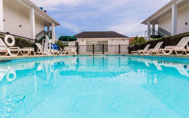 Quality Inn Trussville I-59 exit 141