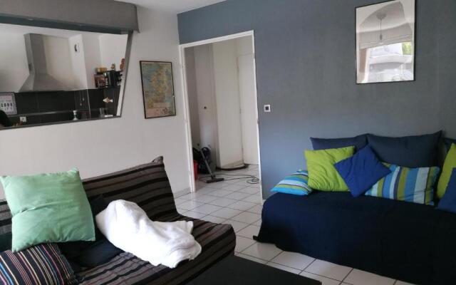 Nicolas I, 53m2, une chambre, parking privé