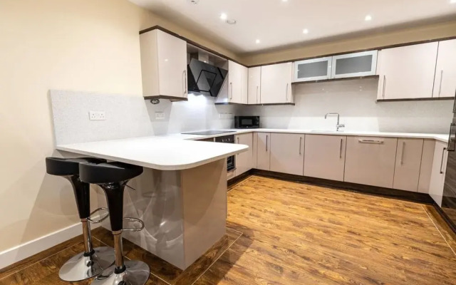 3 bed City Centre Apartment