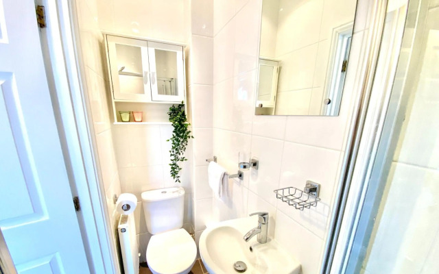 Scarborough Stays - Captain Bay Apartments