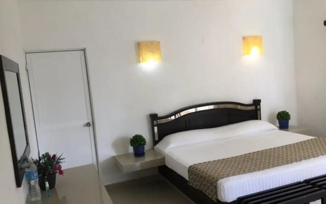 Hotel Arista Bugambilias