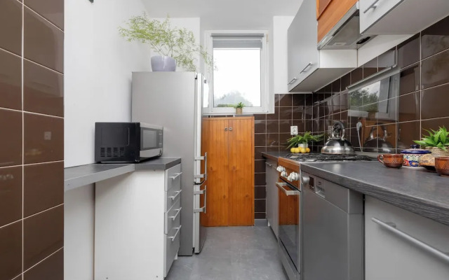 Apartment With Balcony by Renters