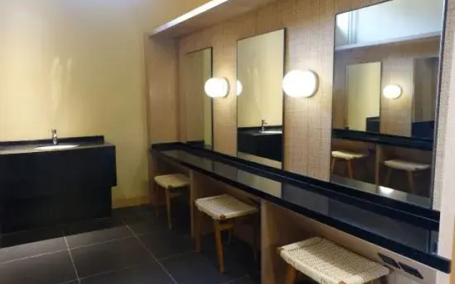 Seventy Tangquan Hotel