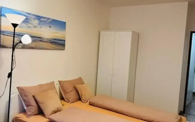 Charming Apart Near Center