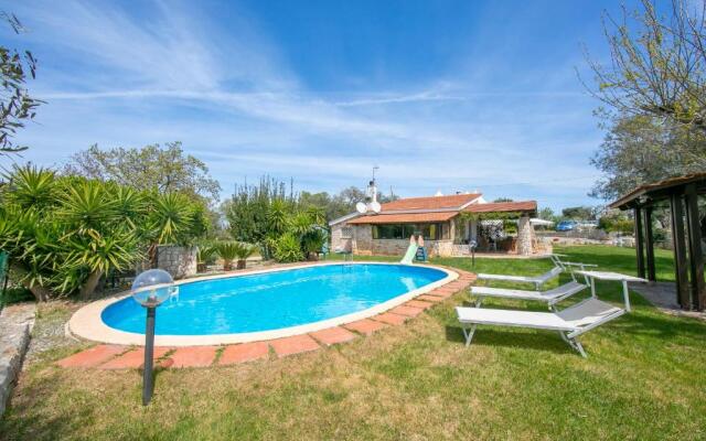 La Casa Sulla Roccia Trulli Pool