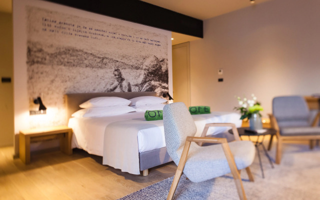 One Suite Hotel