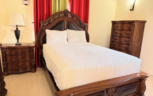 5 Bedroom Haven in Draxhall