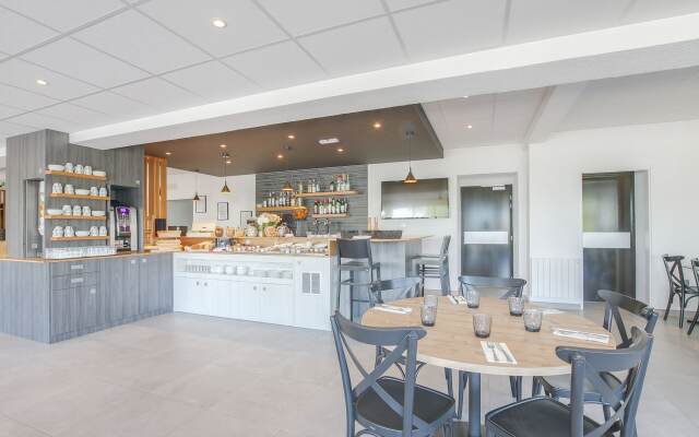 Brit Hotel Reims la Neuvillette