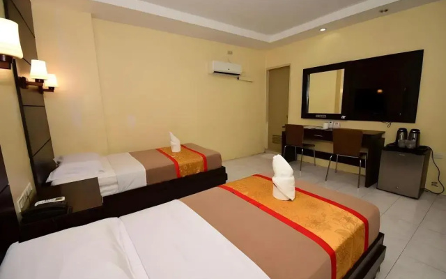 Grand Astoria Hotel