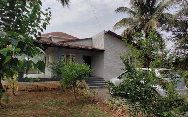Shakuntala Farms - Rustic Farmstay with Modern Comforts