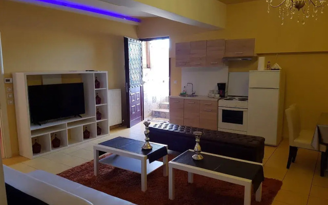The golden brown luxury guesthouse