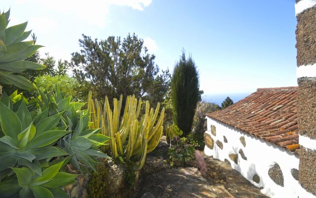 Casa Rural Los Cardones by Isla Bonita