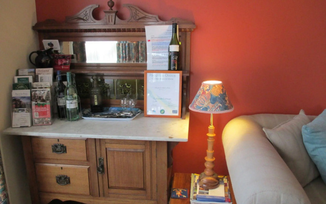 Cornwall Cottage – Guest Rooms – Cambridge