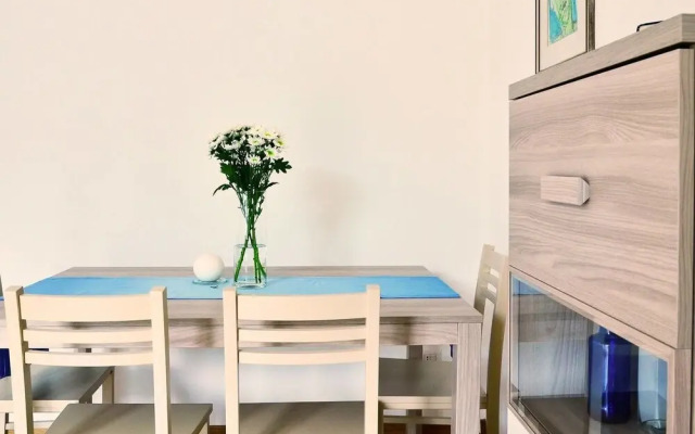 ALTIDO Como Modern Flat