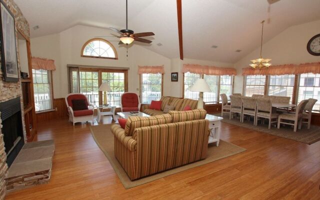 Lighthouse Jewel 1141 - 6 Br Home