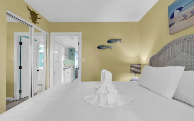 Bluewater Resort 306