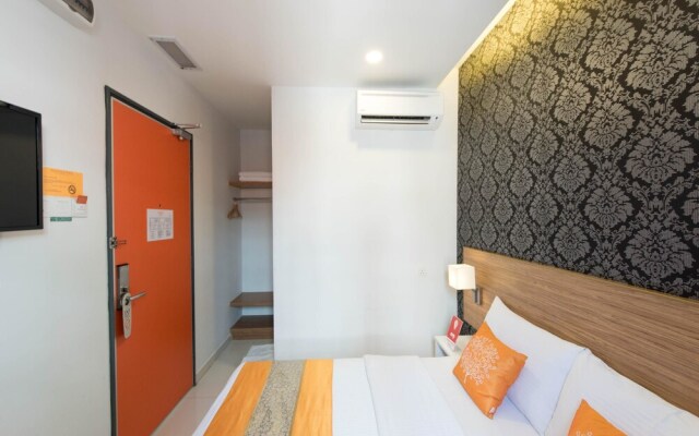 OYO 145 Sovotel Hotel Uptown 36