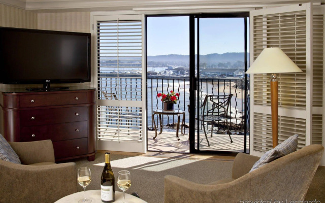 Monterey Bay Inn