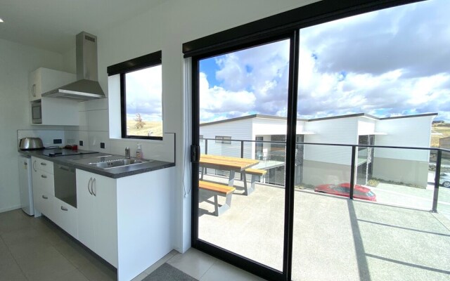 Galaxy Lake View 2 Bedrooms