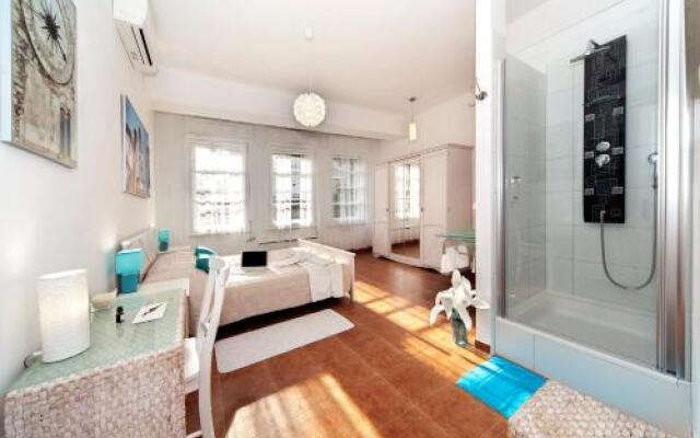 Cella Apartment