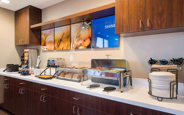 Comfort Inn & Suites Las Vegas - Nellis