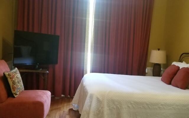 Downtown Guest Quarters Hotel