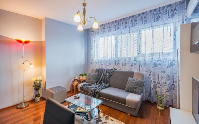 FM Deluxe 1-BDR Apartment - Central Sofia