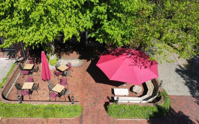 Boutique Hotel Lindenhof, Bed & Breakfast