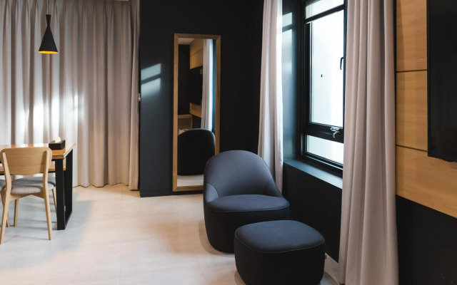 Mipo Oceanside Hotel