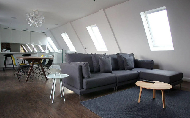 Hop Art House Apartments