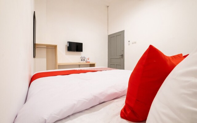 Griya Aneka by OYO Rooms