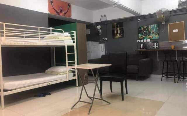 Hi Backpackers - Hong Kong Hostel Group
