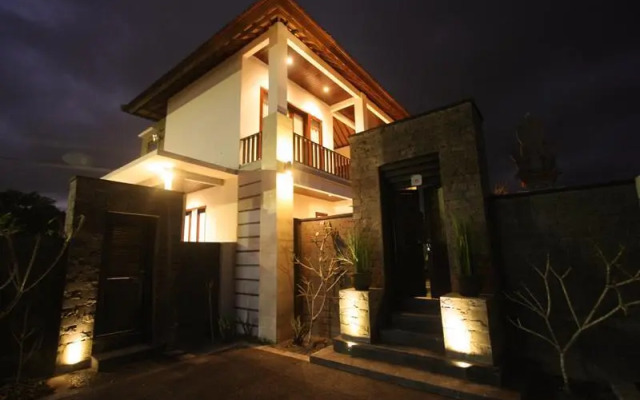 Yuliati Villa
