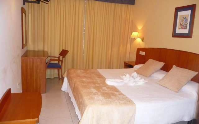 Hotel Atalaya II