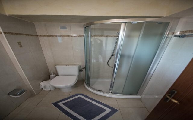 Ionis Hotel