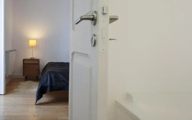 Lisbon Apartment - General Farinha Lisboa