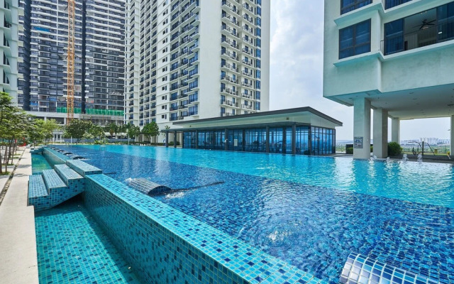 Oyo Home 89316 Special Studio Setia Alam Trefoil