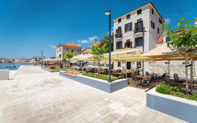Luxury Apartments Perko