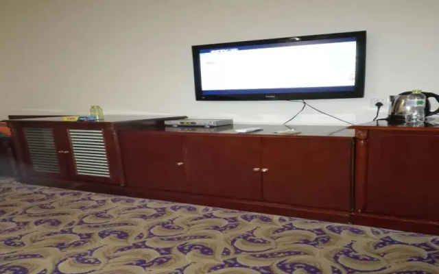 Guoyi Hotel